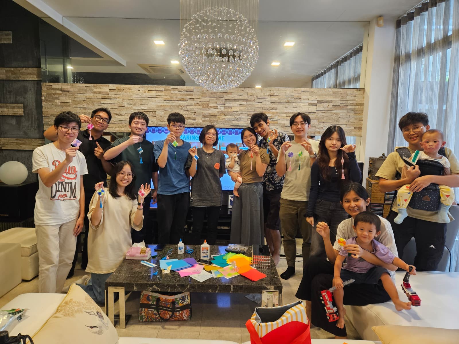 Featured image for “Singapore: YG Bonding Day (Annyeong Korea!)”