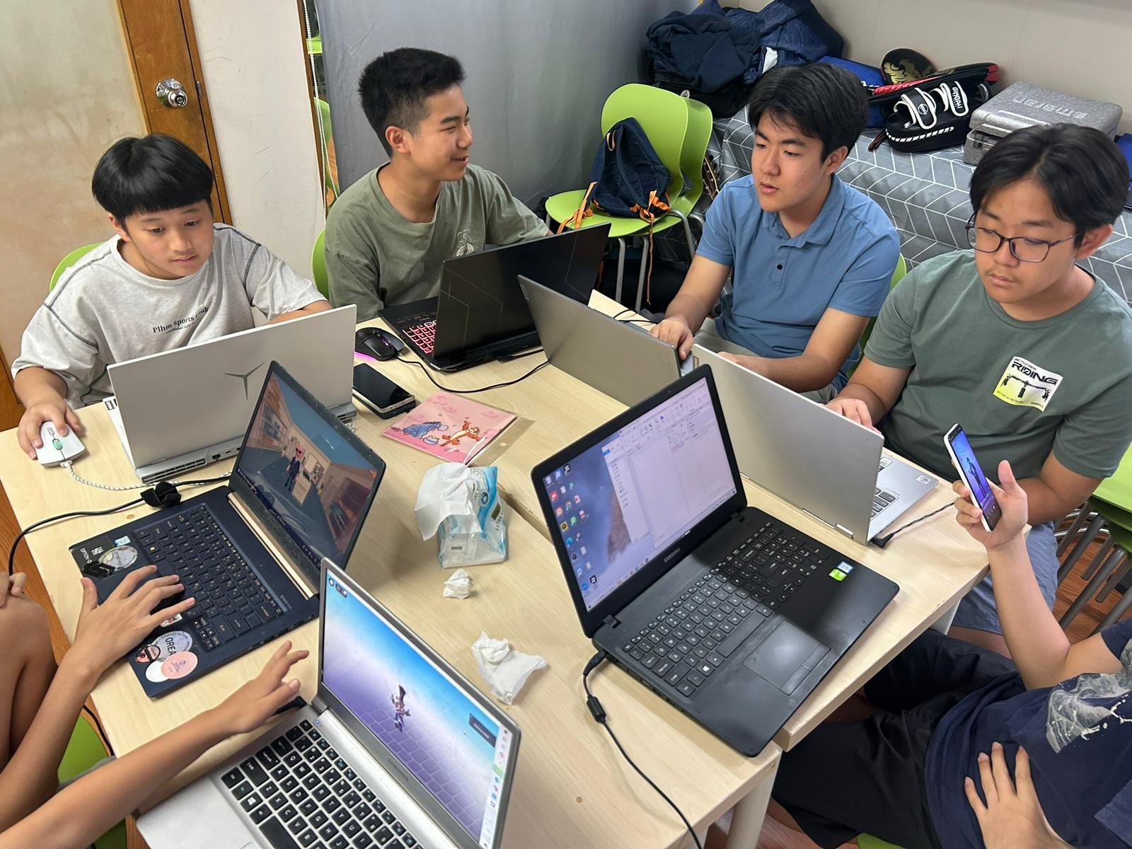 Featured image for “Hong Kong: Programming Class”